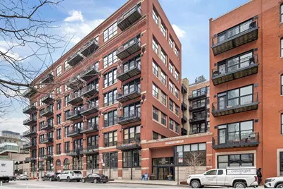 226 N Clinton Street #710, Chicago, IL 60661 - Photo 1