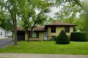 505 Banyan Dr, Northbrook, IL 60062 - Photo 1
