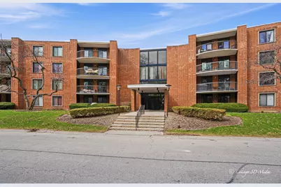 1615 E Central Road #122C, Arlington Heights, IL 60005 - Photo 1