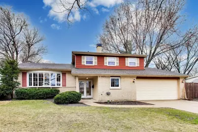 905 Crestfield Avenue, Libertyville, IL 60048 - Photo 1