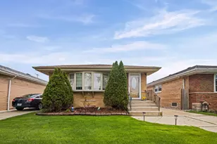7807 S Kenneth Ave, Chicago, IL 60652 - Photo 1