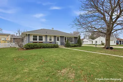 201 Panama Avenue, Hampshire, IL 60140 - Photo 1