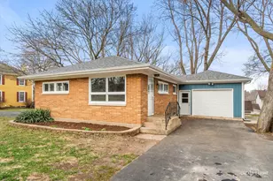 145 N Madison St, Oswego, IL 60543 - Photo 1