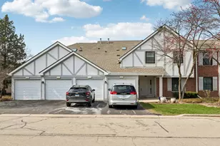 493 Elizabeth Dr, Wood Dale, IL 60191 - Photo 1