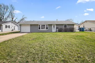 59 Hanson Dr, Bourbonnais, IL 60914 - Photo 1