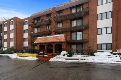 2086 Saint Johns Avenue #306, Highland Park, IL 60035 - Photo 1