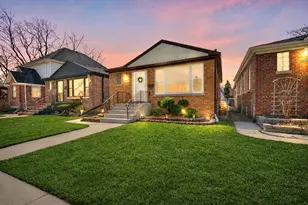 10552 S Troy St, Chicago, IL 60655 - Photo 1