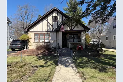 919 W Galena Boulevard, Aurora, IL 60506 - Photo 1