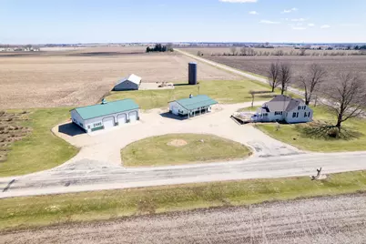 3405 S White Rock Road, Rochelle, IL 61068 - Photo 1