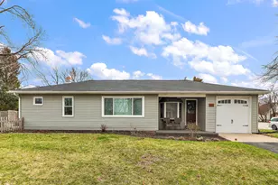 405 E North St, Manhattan, IL 60442 - Photo 1