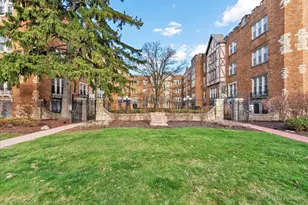 10937 S Longwood Dr, Chicago, IL 60643 - Photo 1