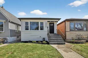 10533 S Whipple St, Chicago, IL 60655 - Photo 1