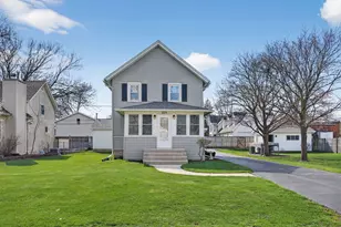 359 Crotty Ave, Seneca, IL 61360 - Photo 1