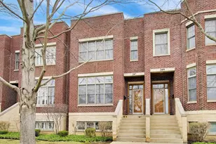 207 S Evergreen Ave, Arlington Heights, IL 60005 - Photo 1
