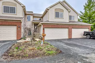 273 Nicole Dr, South Elgin, IL 60177 - Photo 1