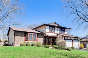 507 Ridgewood Ln, Buffalo Grove, IL 60089 - Photo 1