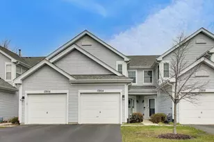 17804 W Braewick Rd, Gurnee, IL 60031 - Photo 1