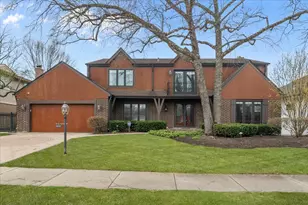 4319 Phyllis Dr, Northbrook, IL 60062 - Photo 1