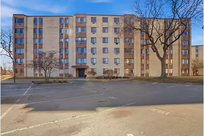 9740 S Pulaski Road #605, Oak Lawn, IL 60453 - Photo 1