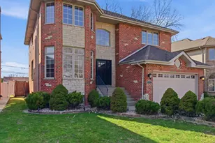 8242 Latrobe Ave, Burbank, IL 60459 - Photo 1