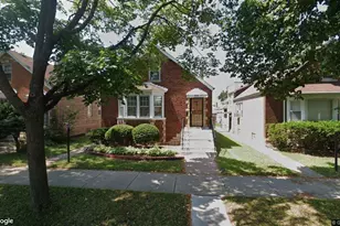 8320 S Phillips Ave, Chicago, IL 60617 - Photo 1