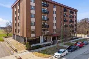 8359 W Addison St, Chicago, IL 60634 - Photo 1