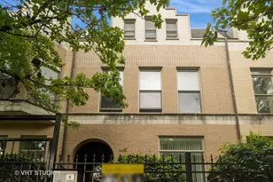 4453 S Berkeley Ave, Chicago, IL 60653 - Photo 1