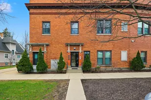 5962 North East Circle Avenue, Chicago, IL 60631 - Photo 1