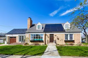 202 N Chester Ave, Park Ridge, IL 60068 - Photo 1