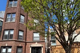722 W Oakdale Ave, Chicago, IL 60657 - Photo 1