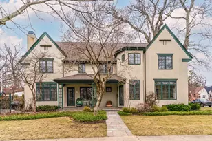 249 E Sheridan Pl, Lake Bluff, IL 60044 - Photo 1