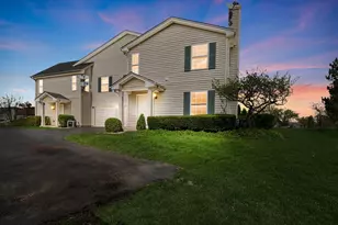 1367 Orleans Dr, Mundelein, IL 60060 - Photo 1