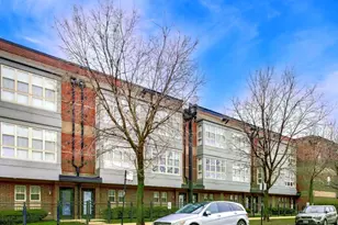 49 E 23rd St, Chicago, IL 60616 - Photo 1