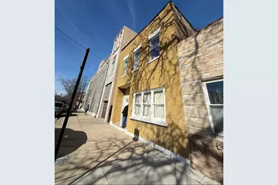 747 N Hoyne Avenue, Chicago, IL 60612 - Photo 1
