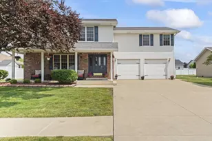 925 Magnolia Dr, Bourbonnais, IL 60914 - Photo 1