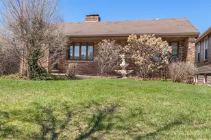 1726 E Lincoln Ave, Des Plaines, IL 60018 - Photo 1