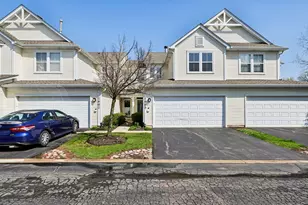 2805 Falling Waters Dr, Lindenhurst, IL 60046 - Photo 1