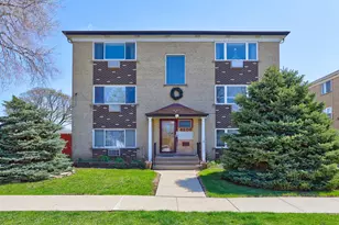 4209 Kolze Ave, Schiller Park, IL 60176 - Photo 1