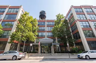 1800 W Roscoe St, Chicago, IL 60657 - Photo 1