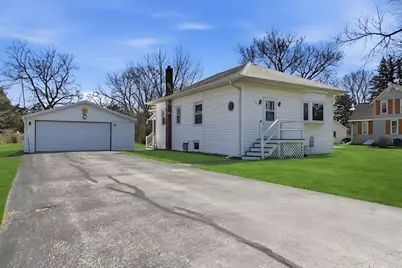 203 Main Street, Lindenwood, IL 61049 - Photo 1