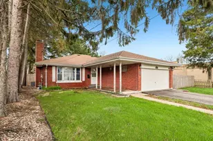 905 S Martin Luther King Jr Ave, Waukegan, IL 60085 - Photo 1