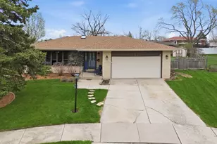 15417 Maple Ct, Oak Forest, IL 60452 - Photo 1