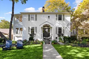 2646 Eastwood Ave, Evanston, IL 60201 - Photo 1