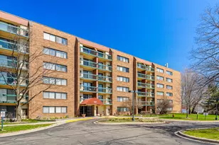 1800 Huntington Blvd, Hoffman Estates, IL 60169 - Photo 1