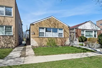 2710 W Berwyn Avenue, Chicago, IL 60625 - Photo 1
