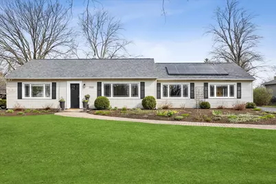 2000 W 55th Place, La Grange Highlands, IL 60525 - Photo 1