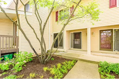 927 Hidden Lake Drive, Buffalo Grove, IL 60089 - Photo 1