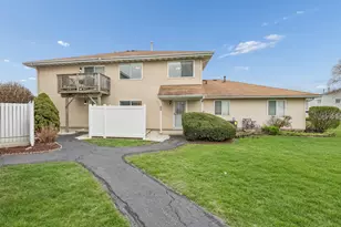 2333 Aster Dr, Crest Hill, IL 60403 - Photo 1