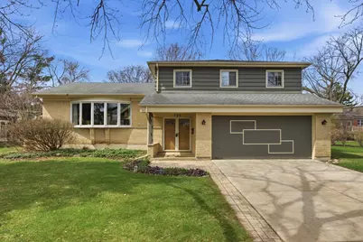 728 N Stark Drive, Palatine, IL 60074 - Photo 1