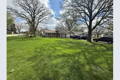 2311 Oakwood Court, McHenry, IL 60051 - Photo 1